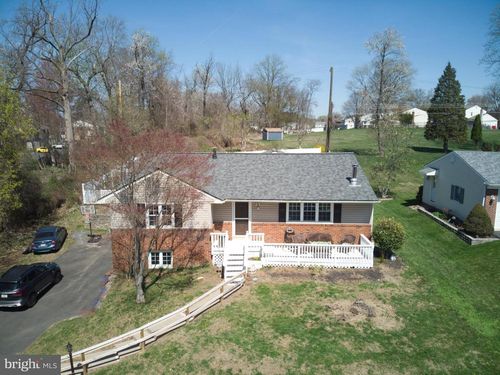 705 Overlook Dr, WARMINSTER, PA, 18974-3012 | Card Image