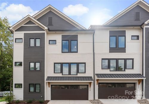 4215 Walker Rd, Charlotte, NC, 28211-1519 | Card Image