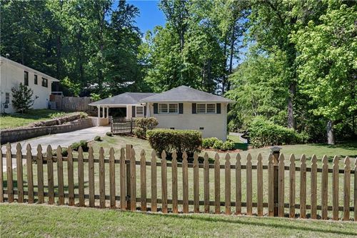 1942 Kenwood Rd Se, Smyrna, GA, 30082-5150 | Card Image