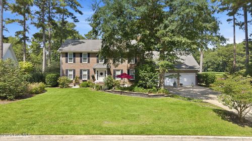 8002 Club House Dr, New Bern, NC, 28562-2919 | Card Image