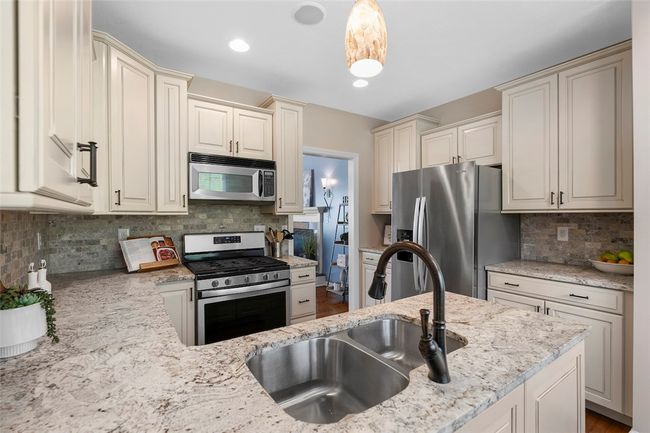 10558 Forest Hill Dr, Condo with 3 bedrooms, 3 bathrooms and 2 parking in Wexford PA | Image 13