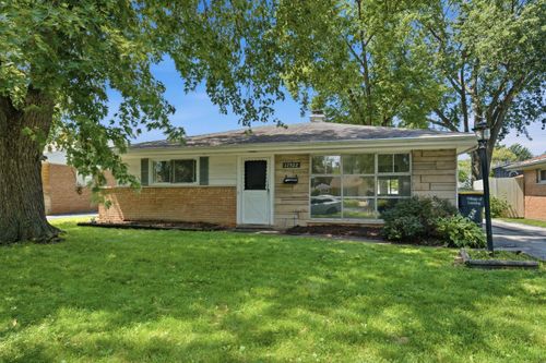 17922 Oakwood Ave, Lansing, IL, 60438-2240 | Card Image