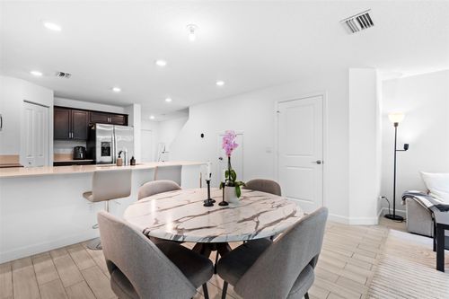 6005 Woods Edge Cir, Riviera Beach, FL, 33410-1924 | Card Image