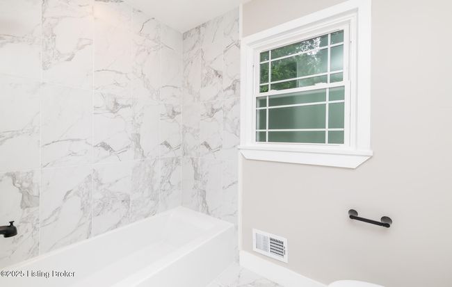 7110 Fox Harbor Rd, House other with 6 bedrooms, 3 bathrooms and null parking in Prospect KY | Image 92