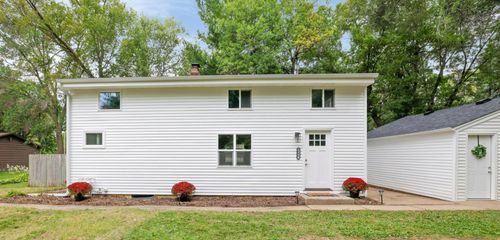 6690 Nez Perce Dr, Chanhassen, MN, 55317-9564 | Card Image
