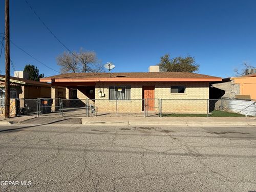 518 E Washington St, Anthony, TX, 79821-7297 | Card Image