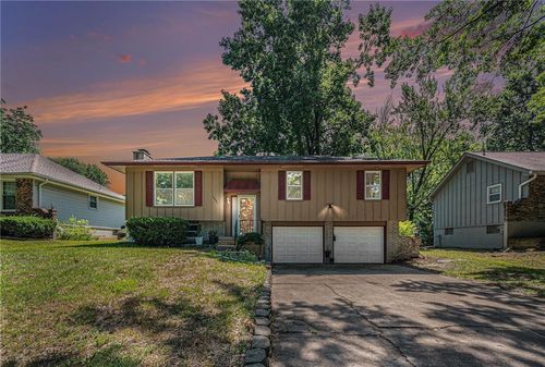 10821 Fuller Ave, Kansas City, MO, 64134-2606 | Card Image