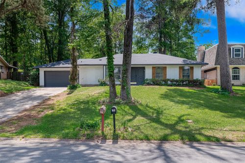 305 Hacienda Cir, Haughton, LA, 71037-9519 | Card Image