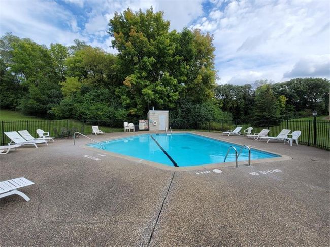 Pool.jpg | Image 11