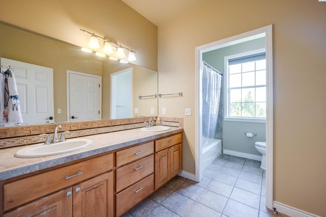 1105 Sw Meyer Dr, Home with 6 bedrooms, 4 bathrooms and null parking in Pullman WA | Image 25