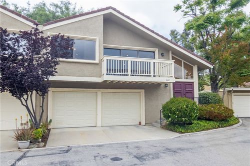 661 La Corona Ct, Oak Park, CA, 91377-3720 | Card Image