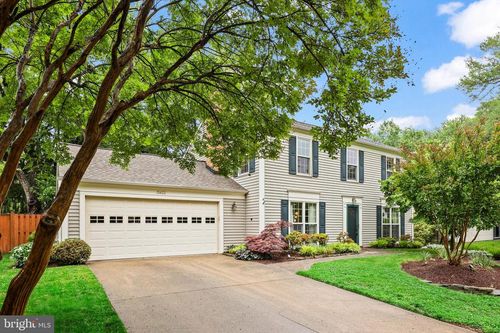 13422 Point Pleasant Dr, CHANTILLY, VA, 20151-2454 | Card Image