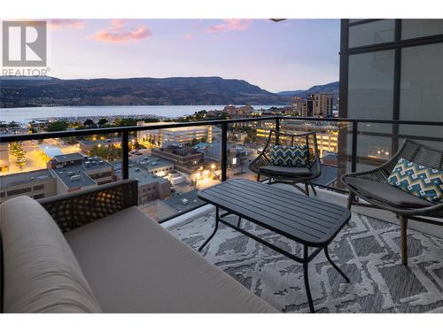 1407-1471 St Paul St, Kelowna, BC, V1Y0K7 | Card Image