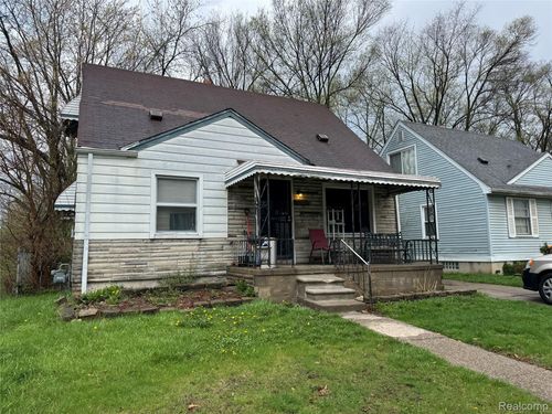 8247 Heyden St, Detroit, MI, 48228-2944 | Card Image