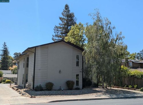 163 Virginia Hills Dr, Martinez, CA, 94553-6201 | Card Image