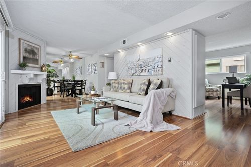 3-12562 Montecito Rd, Seal Beach, CA, 90740-2729 | Card Image