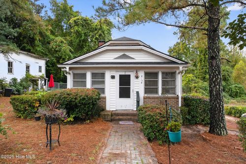 8168 Main St, West End, NC, 27376-8044 | Card Image