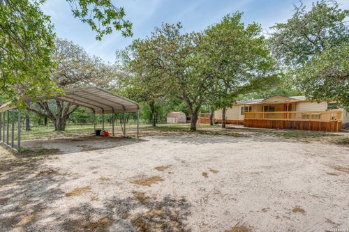 318 Hickory Run, La Vernia, TX, 78121-4565 | Card Image