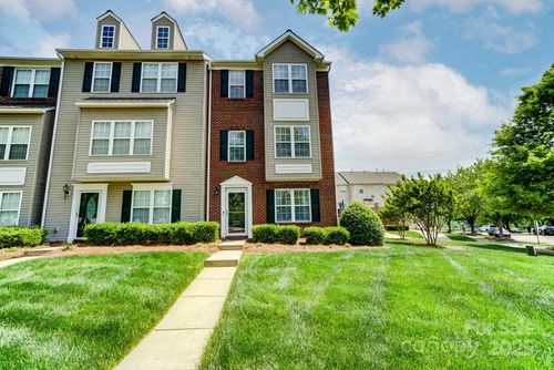9204 Washam Potts Rd, Cornelius, NC, 28031-6108 | Card Image