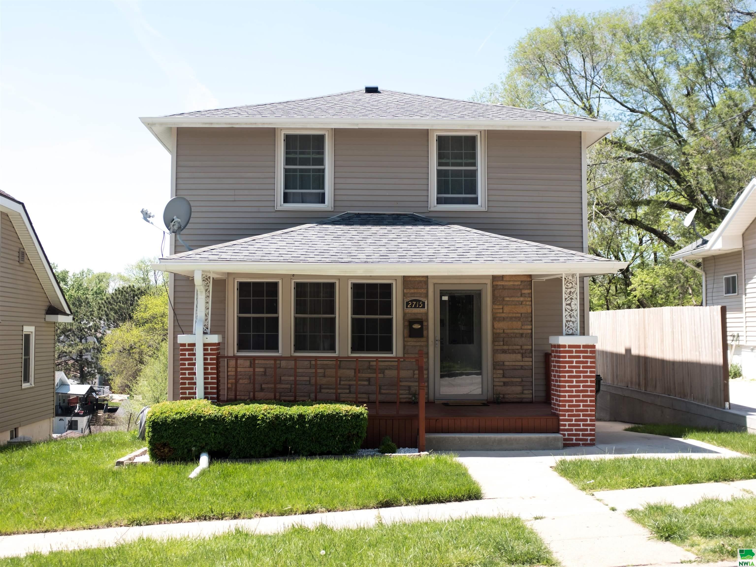 Virginia St, Sioux City, IA 51104