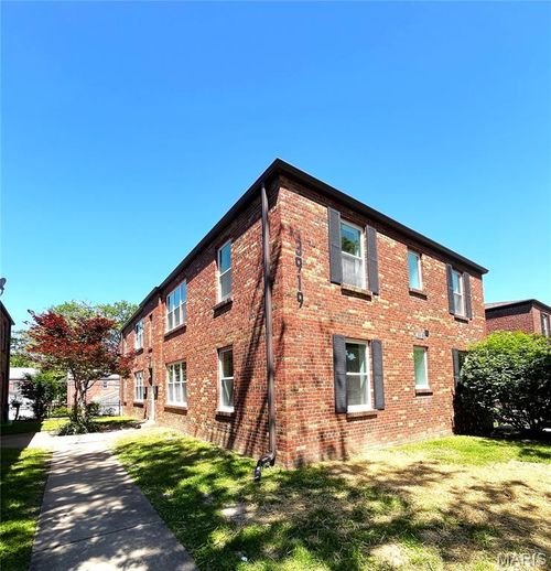 3911 Jamieson Ave, Saint Louis, MO, 63109-1186 | Card Image