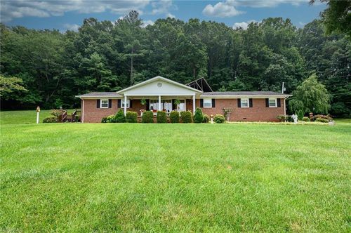 124 Rocky Face Church Road, Taylorsville, NC, 28681 | Card Image