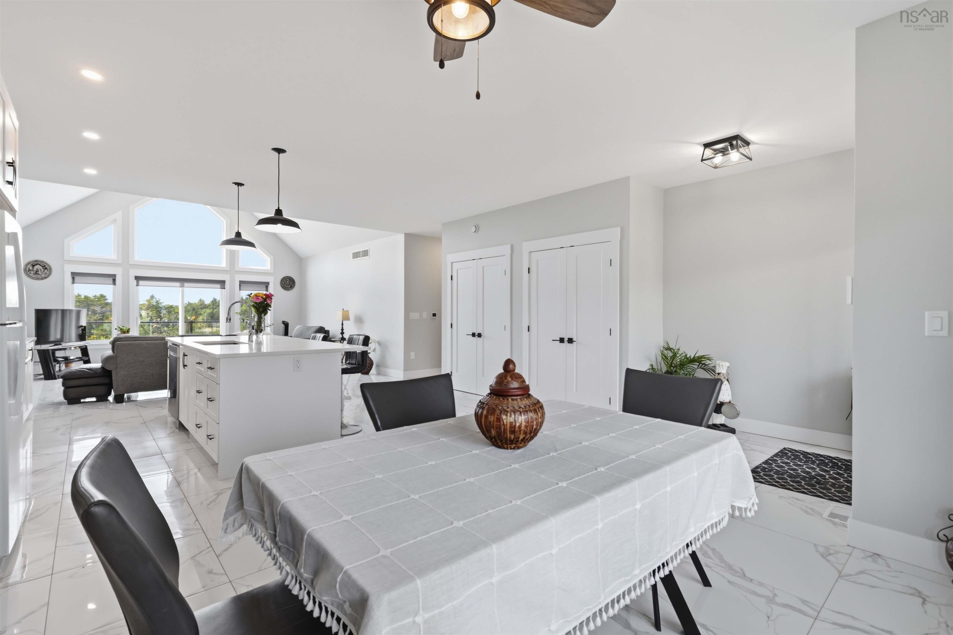 Residential in Tantallon 5
