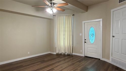 1-5208 E Side Ave, Dallas, TX, 75214-5125 | Card Image