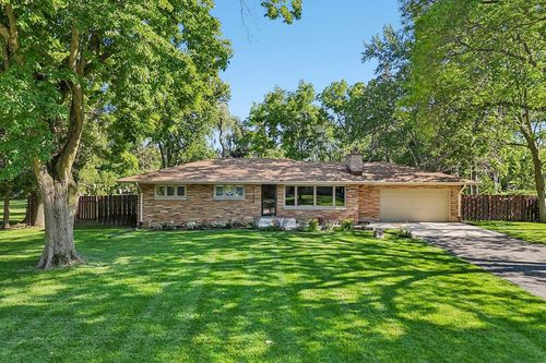 11509 Parkview Lane, Hales Corners, WI, 53130 | Card Image