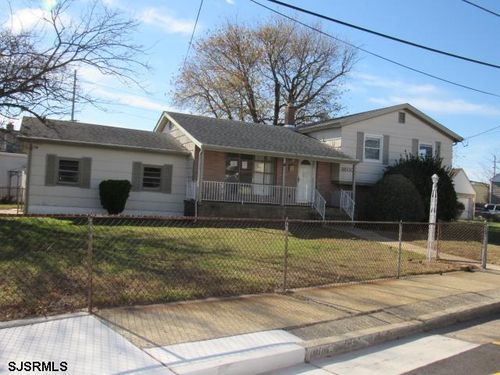 1600 Emerson Ave, Atlantic City, NJ, 08401-1612 | Card Image