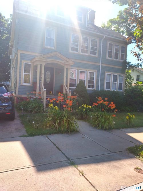 7 Downing St, New Haven, CT, 06513-3219 | Card Image
