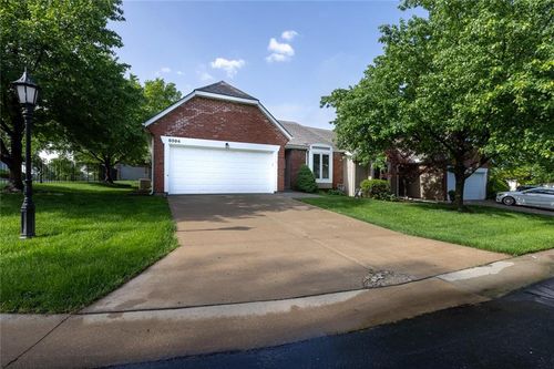 8594 Caenen Lake Ct, Lenexa, KS, 66215-4500 | Card Image