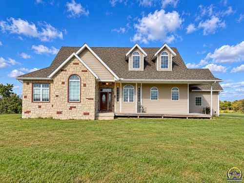1113 27th Rd, Lebo, KS, 66856-9463 | Card Image