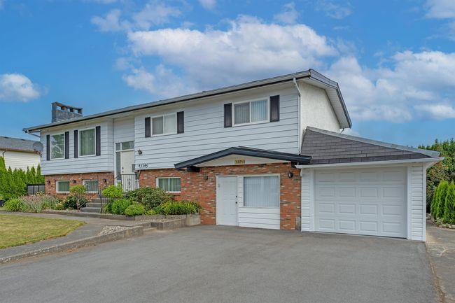 45245 Lenora Crescent, House other with 5 bedrooms, 3 bathrooms and 5 parking in Chilliwack BC | Image 1