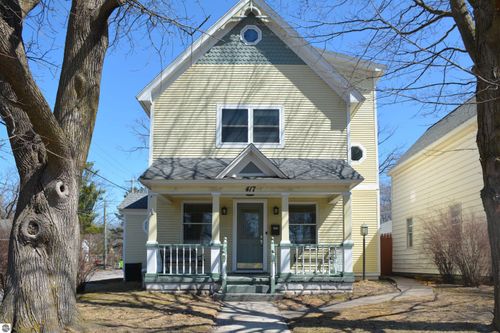 417 Barlow St, Traverse City, MI, 49686-2721 | Card Image