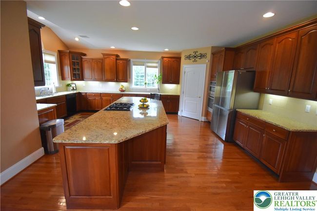 55 Forrest Stand Dr, House other with 4 bedrooms, 5 bathrooms and null parking in Easton PA | Image 52