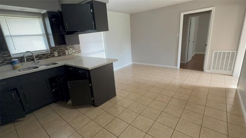 14523 Alrover Street, Houston, TX, 77045 | Card Image