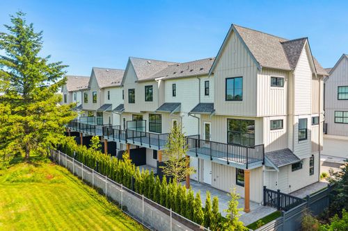 32-20329 80 Ave, Langley, BC, V2Y3Y7 | Card Image