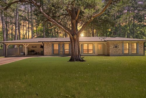 920 N Nellius St, Woodville, TX, 75979-4212 | Card Image