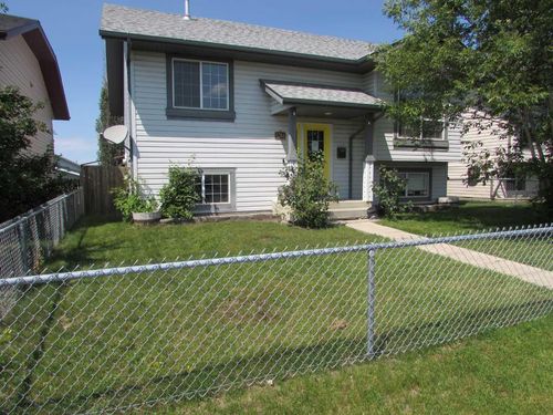 5204 Lansdowne Ave, Blackfalds, AB, T0M0P0 | Card Image