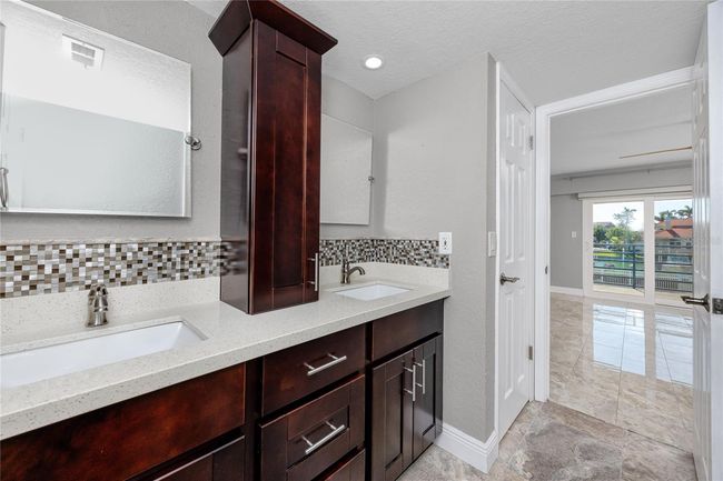 APT-33 - 363 Pinellas Bayway S, Condo with 2 bedrooms, 1 bathrooms and null parking in TIERRA VERDE FL | Image 20