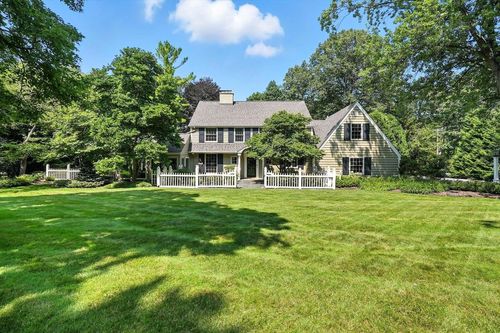 9421 N Lake Drive, Bayside, WI, 53217 | Card Image