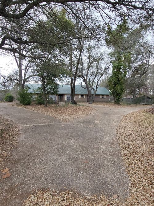 17481 Highway 1, Vivian, LA, 71082-9570 | Card Image