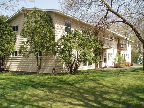 apt-2-533 Marshall Rd, New Richmond, WI, 54017-1479 | Card Image