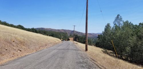 3238 Wolf Creek Rd, Clearlake Oaks, CA, 95423-9569 | Card Image