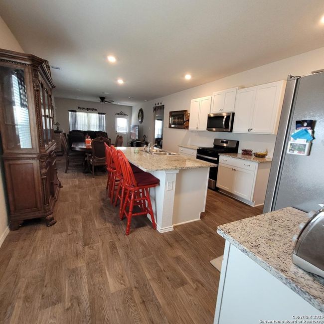 15703 Cardamom Cv, House other with 4 bedrooms, 3 bathrooms and null parking in Von Ormy TX | Image 4