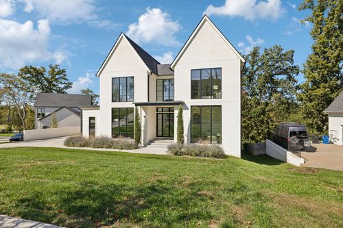 3013 Natures Landing Dr, Franklin, TN, 37064-1801 | Card Image