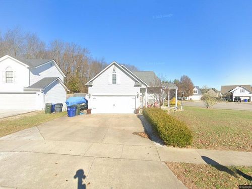 2060 Belmont Dr, Lexington, KY, 40516-9695 | Card Image