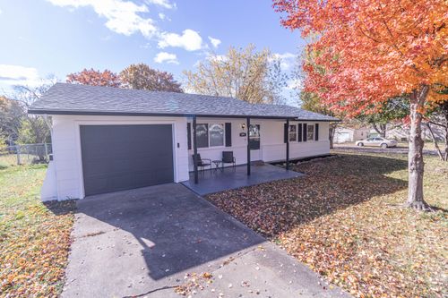 210 W El Cortez Dr, COLUMBIA, MO, 65203-3725 | Card Image