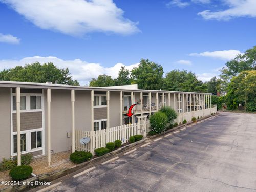 h119-1935 Gardiner Ln, Louisville, KY, 40205-2823 | Card Image
